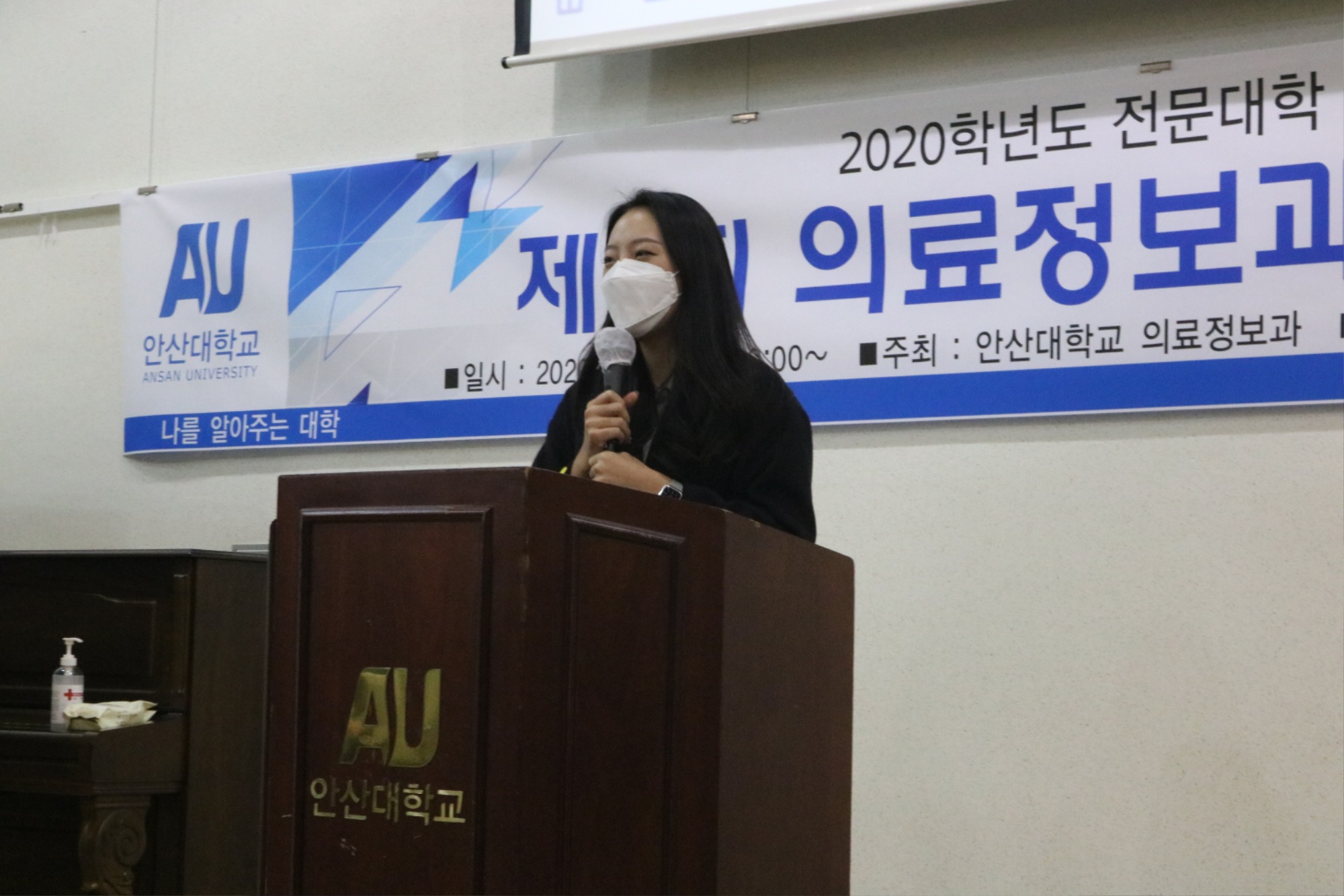 6_졸업생.JPG