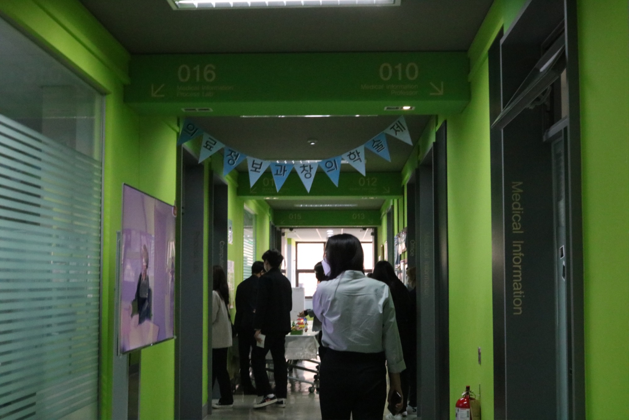7_작품관람5.JPG